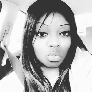 Meet your Posher, Alicea